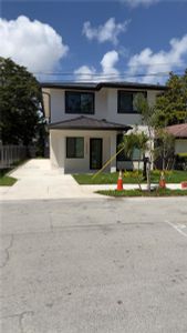 New construction Single-Family house 18340 Sw 102 Pl, Miami, FL 33157 - image