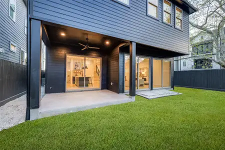 New construction Single-Family house 2213 Whitney St, Houston, TX 77006 - image