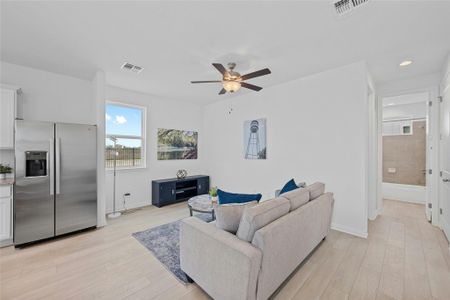 New construction Townhouse house 2155 Hofstaat, New Braunfels, TX 78130 null- photo 6 6