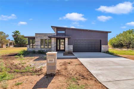 New construction Single-Family house 515 Sun Ray, Horseshoe Bay, TX 78657 - image