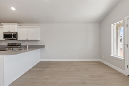 New construction Single-Family house 4011 Sw Obsidian Pl, Redmond, OR 97756 plan Astoria - image 15