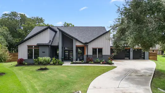 New construction Single-Family house 33231 Whitley Ct, Fulshear, TX 77441 - image