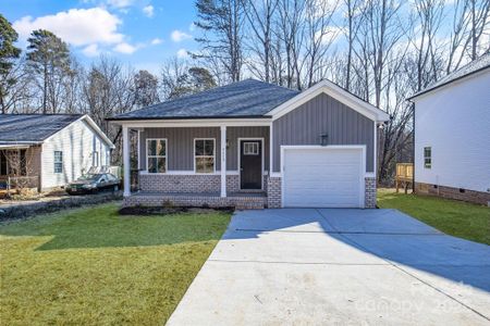 New construction Single-Family house 5618 Pine St, Charlotte, NC 28269 null- photo 0