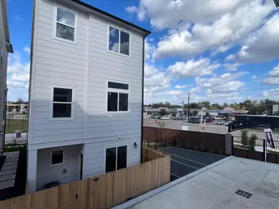 New construction Single-Family house 303 Marcella St, Unit L, Houston, TX 77091 - image