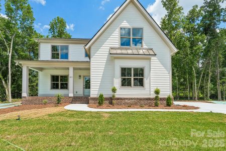 New construction Single-Family house 2315 Chateau Ct, Matthews, NC 28105 - image