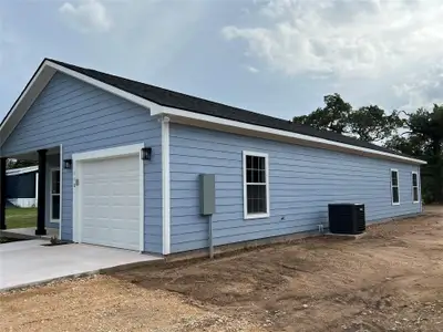 New construction Single-Family house 118 Peace Pipe, Smithville, TX 78957 - image