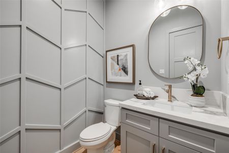 New construction Single-Family house 1634 Castle Ct, Houston, TX 77006 - image 9