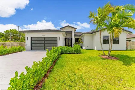 New construction Single-Family house 8220 Sw 193Rd Ter, Cutler Bay, FL 33157 - image