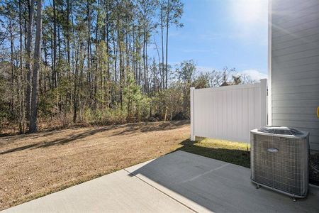 New construction Single-Family house 1095 Crescent Cove Ln, Summerville, SC 29483 plan Odessa End Unit Quick Move-In - image