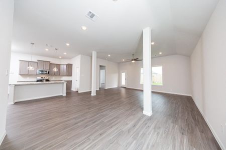 New construction Single-Family house 3037 Bristlegrass St, Brookshire, TX 77423 plan The Benbrook - image 7