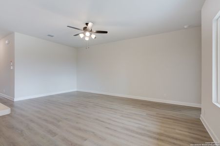 New construction Single-Family house 14618 Lower Pass Ln, San Antonio, TX 78252 Cartwright- photo 17 17