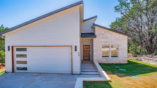 New construction Single-Family house 909 Arkansas River Drive, Granbury, TX 76048 - photo 0