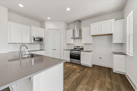 New construction Single-Family house 1531 N Red Bud Ln, Unit 24, Round Rock, TX 78665 - image 4