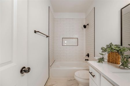 New construction Single-Family house 9527 Beckley St, Houston, TX 77088 - image 6