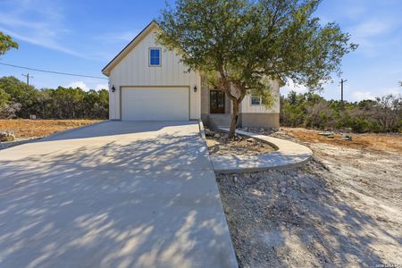 New construction Single-Family house 1344 Bellewood, Canyon Lake, TX 78133 - image
