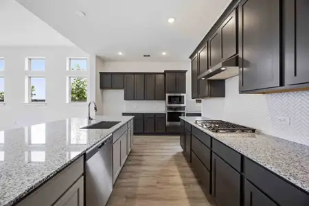 New construction Single-Family house 2806 Ametrine Dr, Rosharon, TX 77583 plan Augusta - image 8