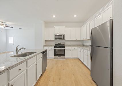 New construction Single-Family house 6007 Luckey Run, San Antonio, TX 78252 plan Torres - image 2