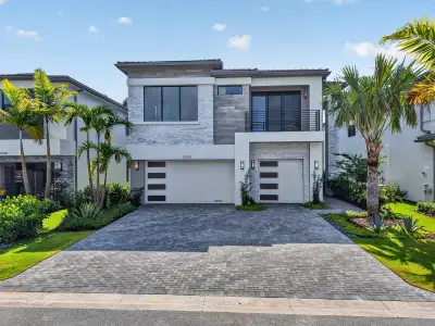 New construction Single-Family house 21054 Violet Fields Wy, Boca Raton, FL 33434 - image
