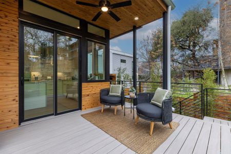 Deck with ceiling fan