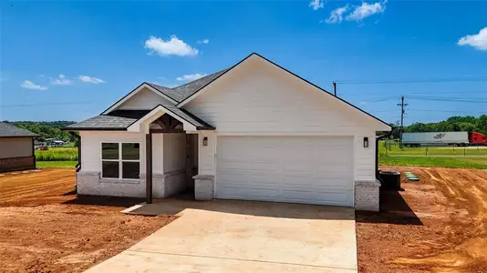 New construction Single-Family house 130 Crescent St, Bullard, TX 75757 - image