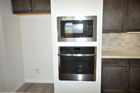 New construction Single-Family house 3414 Bahia Rd, League City, TX 77539 - image 17