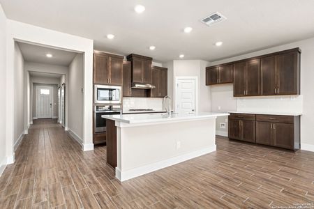 New construction Single-Family house 7317 Walkers Lp, Live Oak, TX 78233 plan Zen - image 16