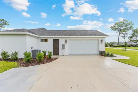 New construction Single-Family house 5912 Ne 57Th Lp, Silver Springs, FL 34488 - image