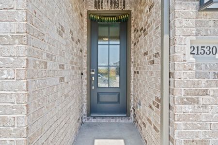 New construction Single-Family house 21530 Coronado Green Dr, Cypress, TX 77433 plan Lunaria - image 4