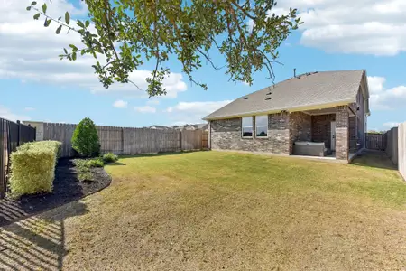 New construction Single-Family house 309 Possumhaw Ln, San Marcos, TX 78666 plan McKinney - image