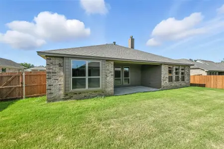 New construction Single-Family house 633 Mooney Dr, Saginaw, TX 76179 - image