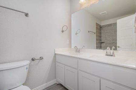 New construction Single-Family house 2617 Donella Dr, Denton, TX 76207 plan BB-2494 - image 9