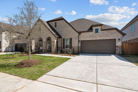 New construction Single-Family house 8546 Pier Cove Dr, Cypress, TX 77433 plan Angelina - 50' Premier Smart Series - image
