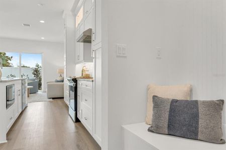 New construction Townhouse house 5530 N 9Th St, Unit 3, Tampa, FL 33604 - image 11