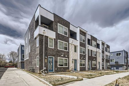 New construction Townhouse house 348 N Geneva St, Aurora, CO 80010 null- photo 0