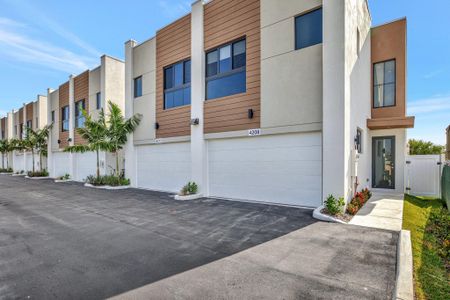 New construction Townhouse house 4208 Ne 7Th Ter 8, Unit 8, Oakland Park, FL 33334 - image