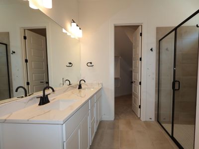 New construction Single-Family house 326 Bishop Wood Rd, Dripping Springs, TX 78620 plan Estonian - Capital Series - image