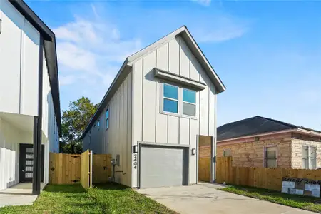 New construction Single-Family house 2404 Scott St, Dallas, TX 75215 - image