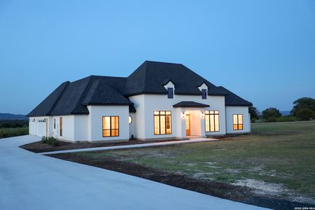 New construction Single-Family house 977 Pinto Cyn, Bandera, TX 78003 - image