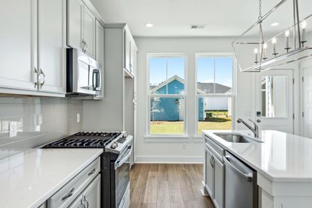 New construction Single-Family house 816 Gentle Breeze Dr, Summerville, SC 29486 null- photo 8 8
