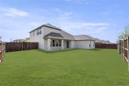 New construction Single-Family house 251 Redford Ln, Forney, TX 75126 Radcliffe- photo 28 28