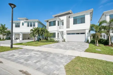 New construction Single-Family house 13083 Feathering Wy, Palm Beach Gardens, FL 33412 - image