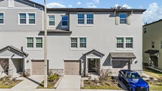 New construction Townhouse house 4607 Tuscan Loon Dr, Tampa, FL 33619 - image
