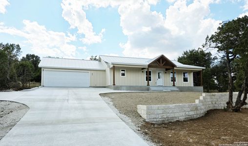 New construction Single-Family house 684 Appaloosa, Fischer, TX 78623 - image 18