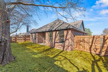 New construction Single-Family house 105 Maverick Ln, Pilot Point, TX 76258 null- photo 30 30