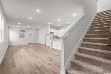 New construction Single-Family house 5631 Franklin Hls, San Antonio, TX 78073 plan Frederick - 2260 - image 16