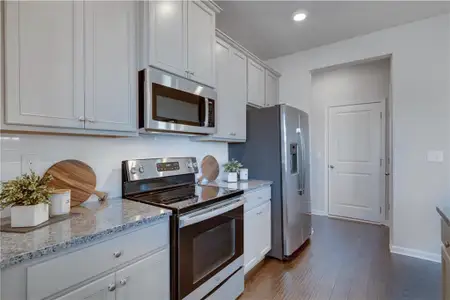 New construction Single-Family house 527 Collier Mills Rd, Lawrenceville, GA 30045 - image