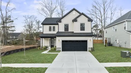 New construction Single-Family house 243 Creek Pointe Dr, Moncks Corner, SC 29461 plan Ellis - image