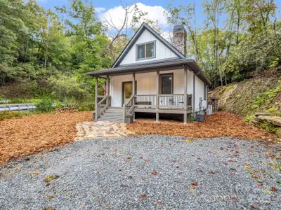 New construction Single-Family house 800 Williamson Creek Rd, Pisgah Forest, NC 28768 - image