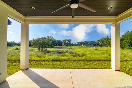 New construction Single-Family house 232 Berrywood Lane, New Braunfels, TX 78132 - photo 16 16