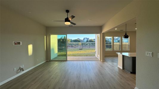 New construction Single-Family house 250 Sage Thrasher Cir, Dripping Springs, TX 78620 Bethany Homeplan- photo 6 6